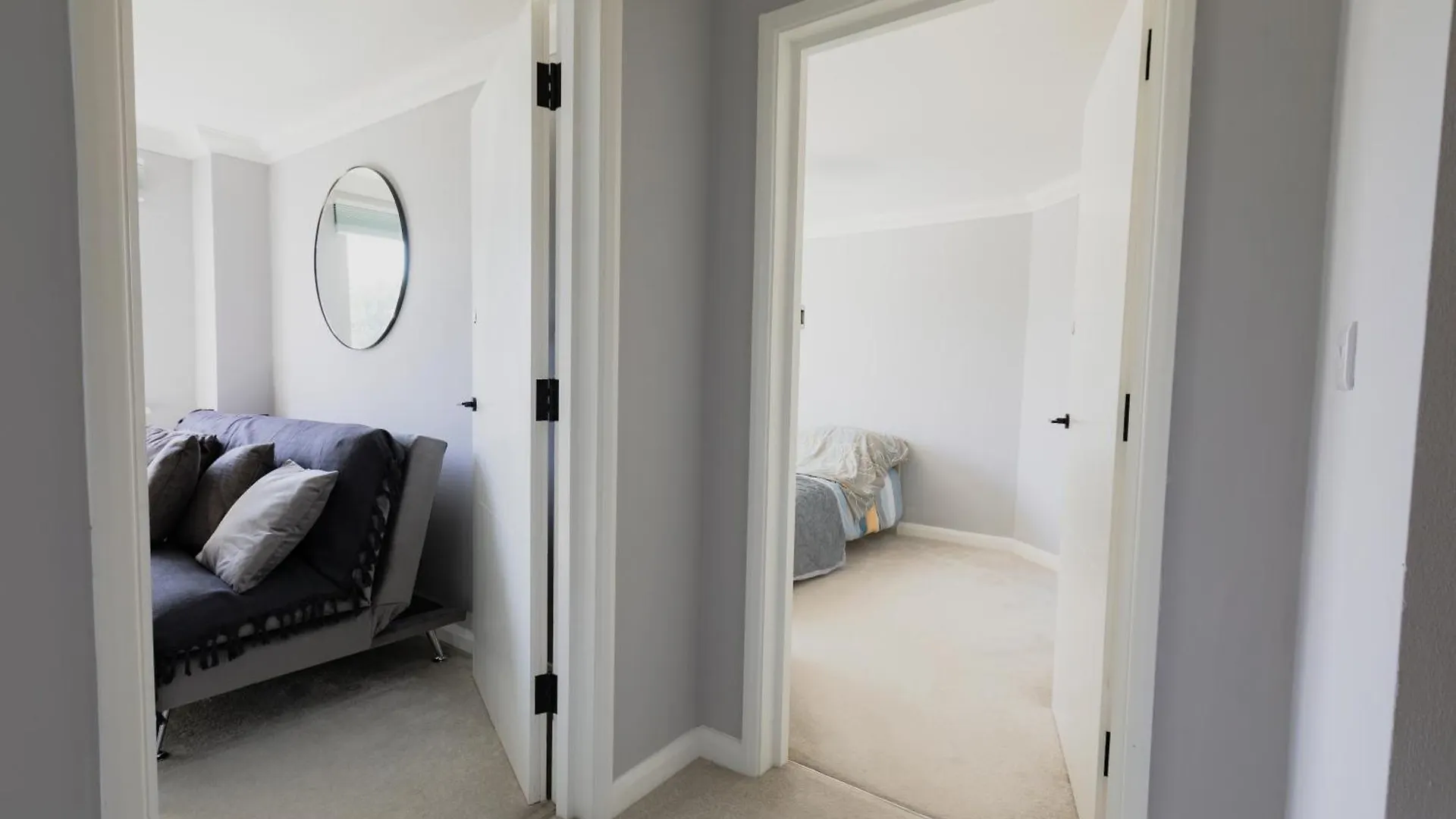 Stylish Two Bedroom Flat Near Town Centre Bournemouth Apartment